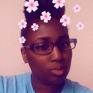 Meet your Posher, Ella